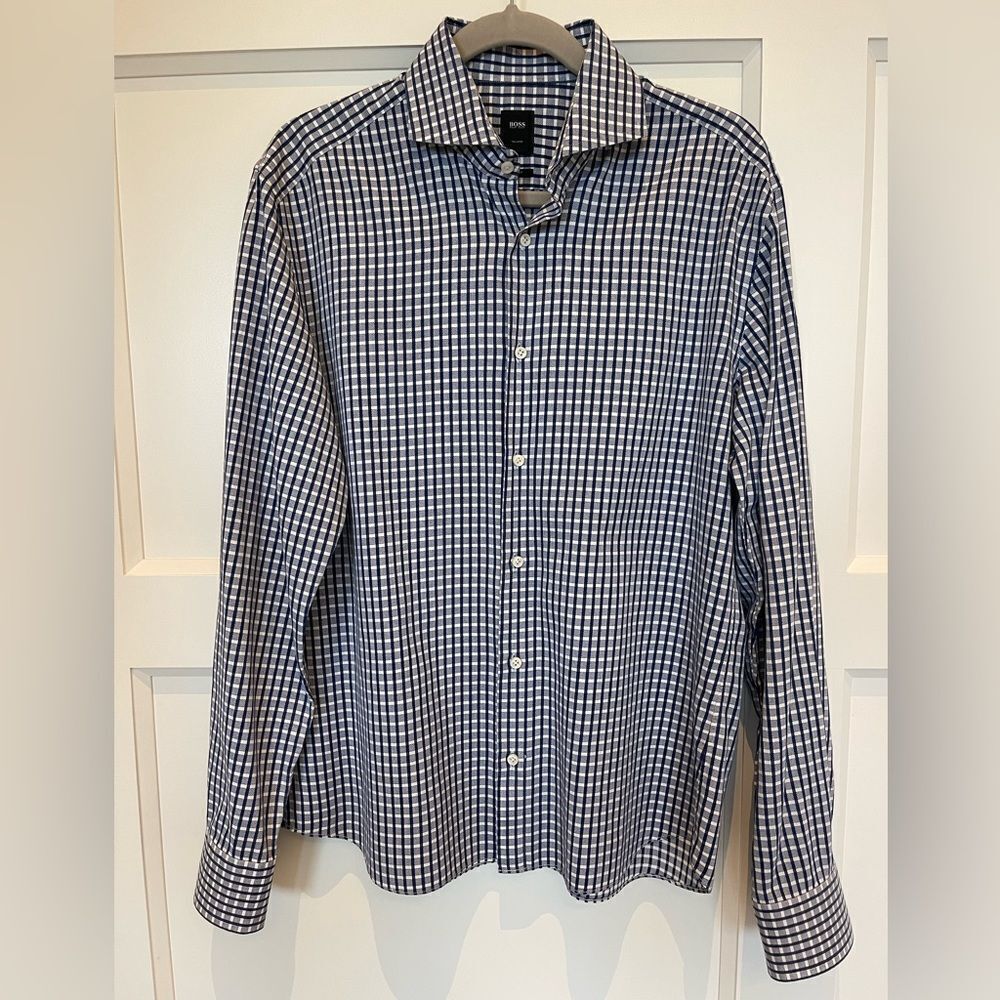 Boss shirt. Size 41.